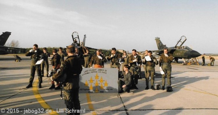 Last flight und farewell bundeswehr 1990 Crews