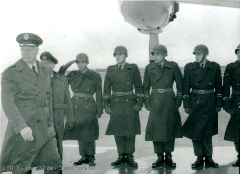 Empfang von Nato Generalen auf dem Lechfeld 1962 Bild 2